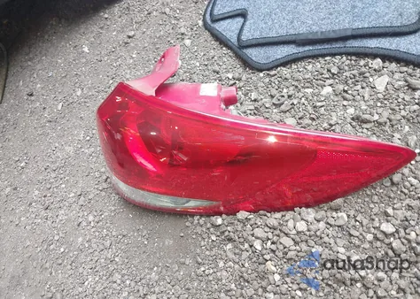 2013 Hyundai Veloster Base W/Black из США, поврежденный, VIN KMHTC6AD8DU122639